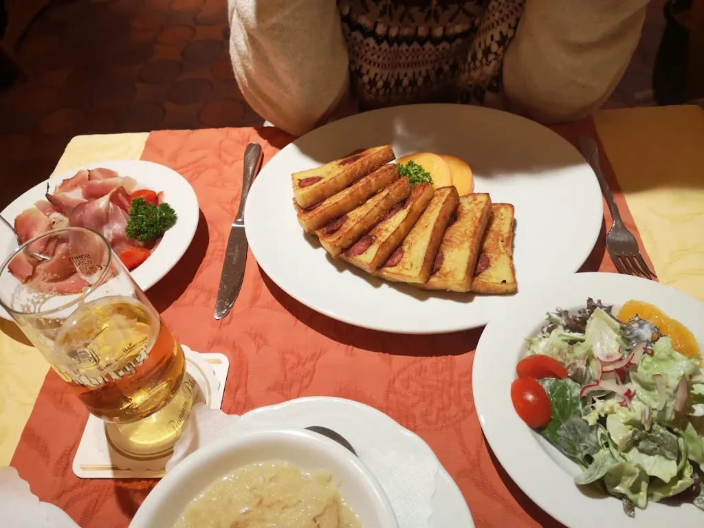 Marilyn Glele_Hof Roscheid_Attendorn_review