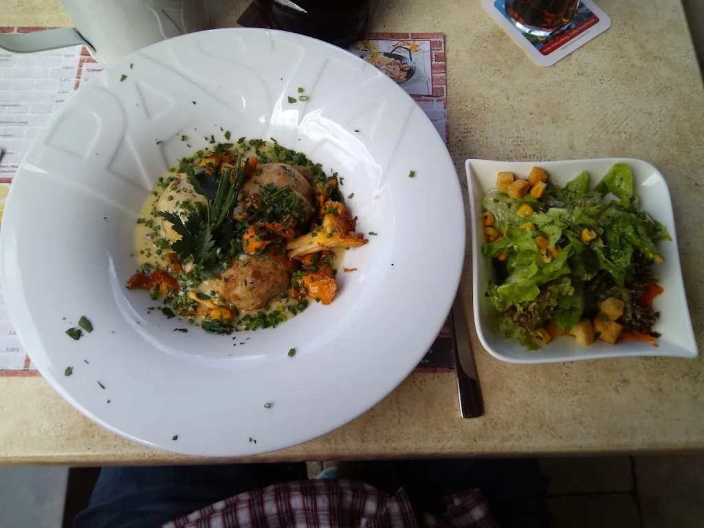 Matthias Prenzel_ALTER BAHNHOF BERLEBURG_Berleburg_review