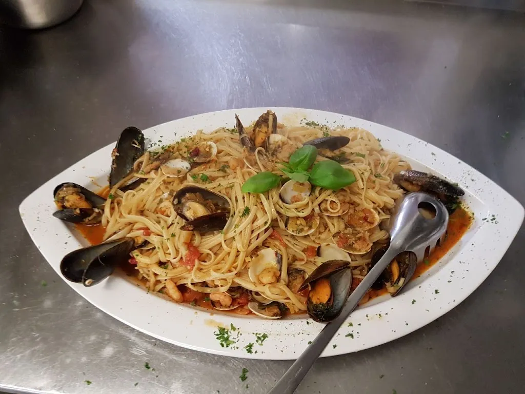 Piazzetta Picone in der Rewe restaurant in Gerolzhofen