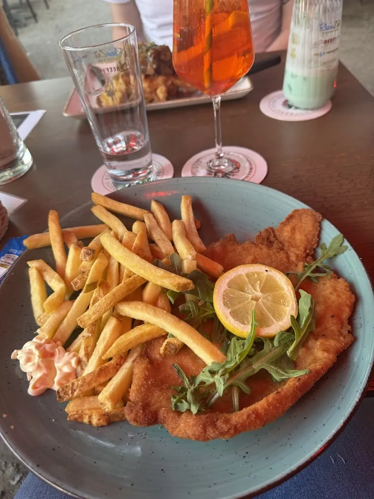 Gemma Gedling_RheinZeit_Köln_review