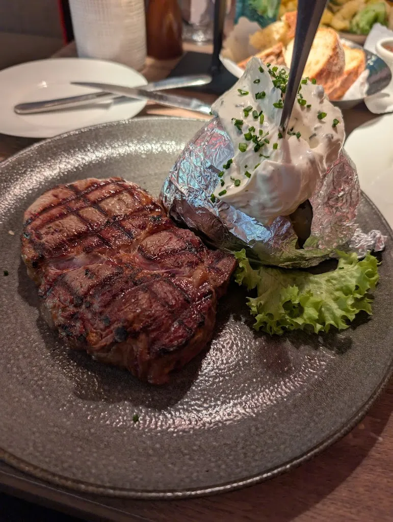 Stav Cohen_The Small Steakhouse_Köln_review