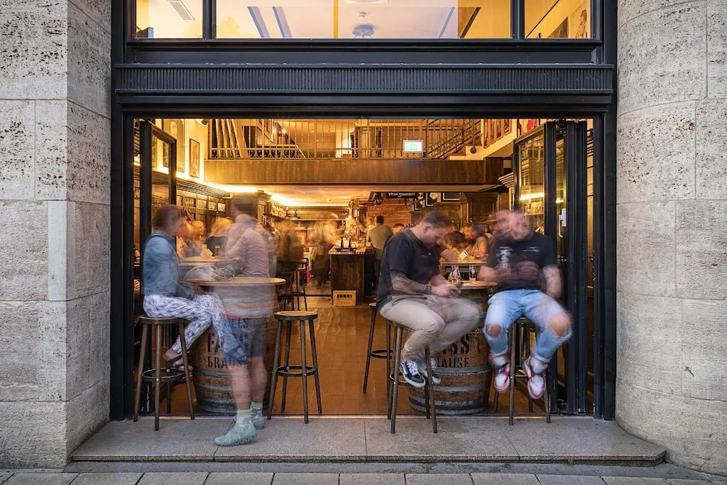 Gaffel am Dom - Brauhaus restaurant in Köln