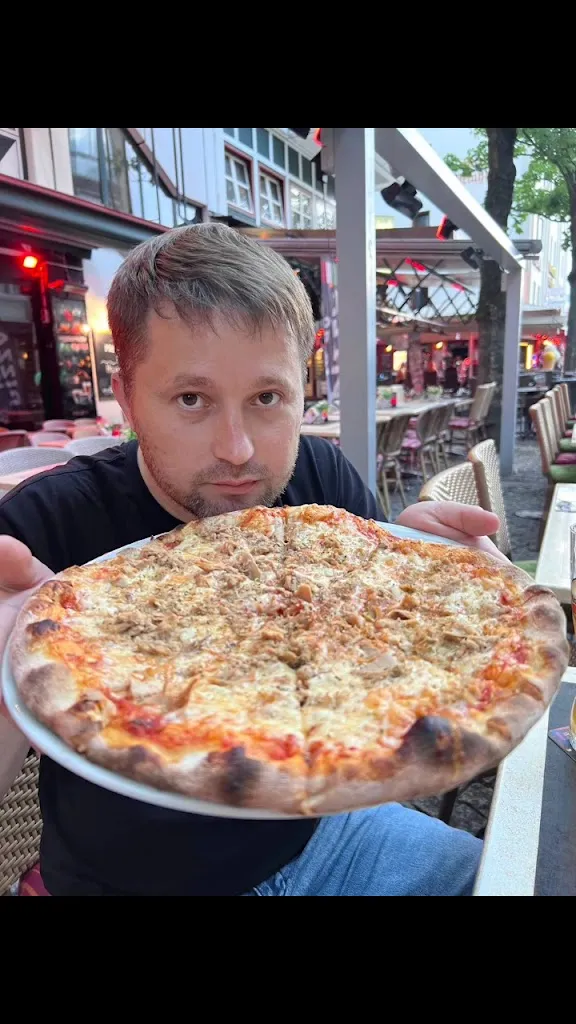 Casa Nuova_Köln_slider_image_2