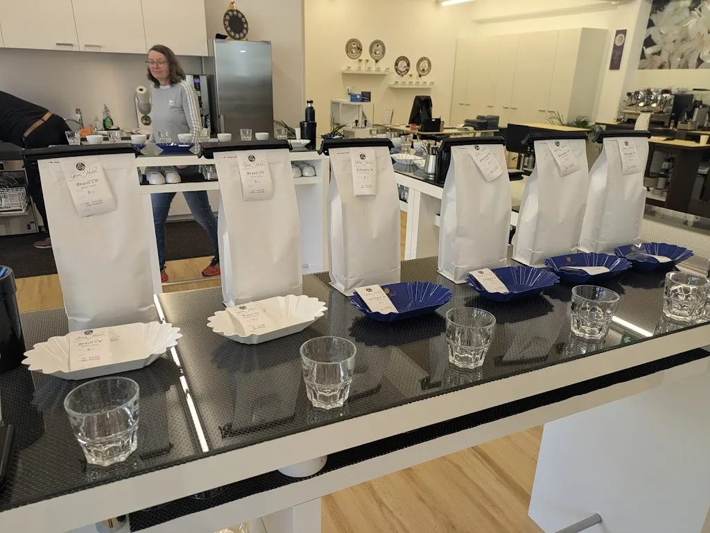 Restaurant Feinkostladen Cafe Der Tiroler_Köln_slider_image_3