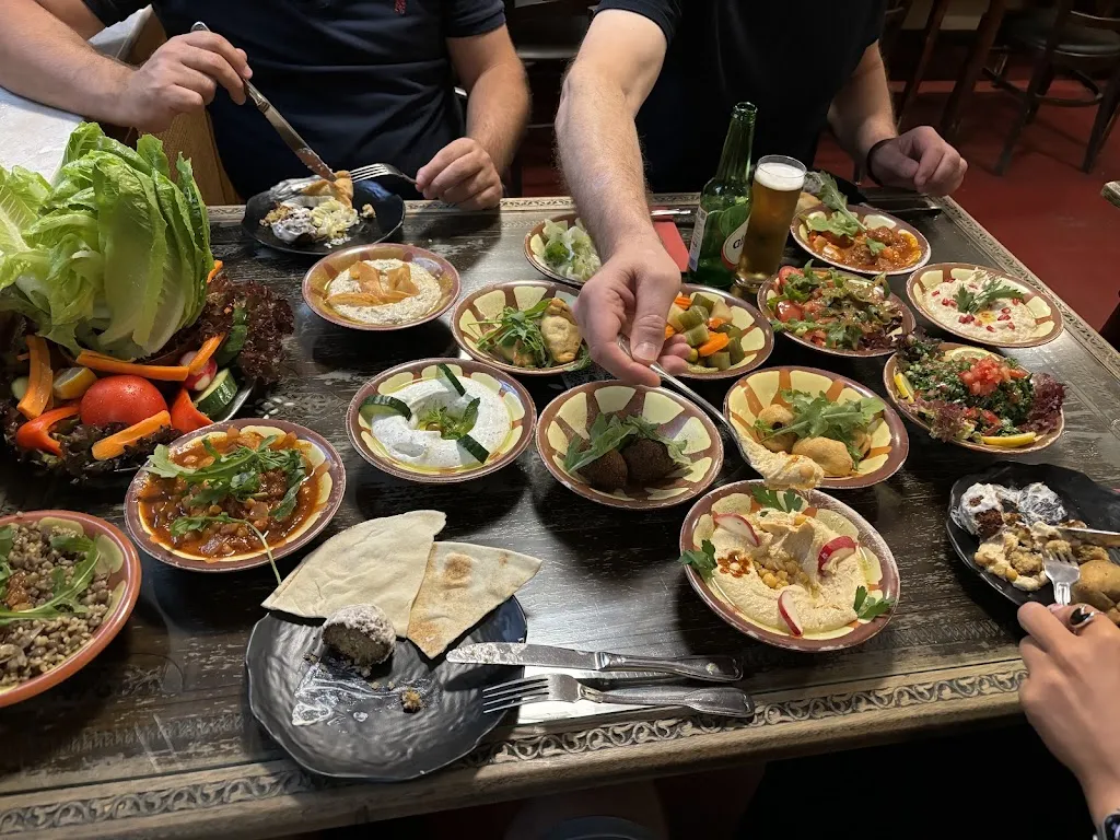 Beirut Restaurant_Köln_slider_image_3