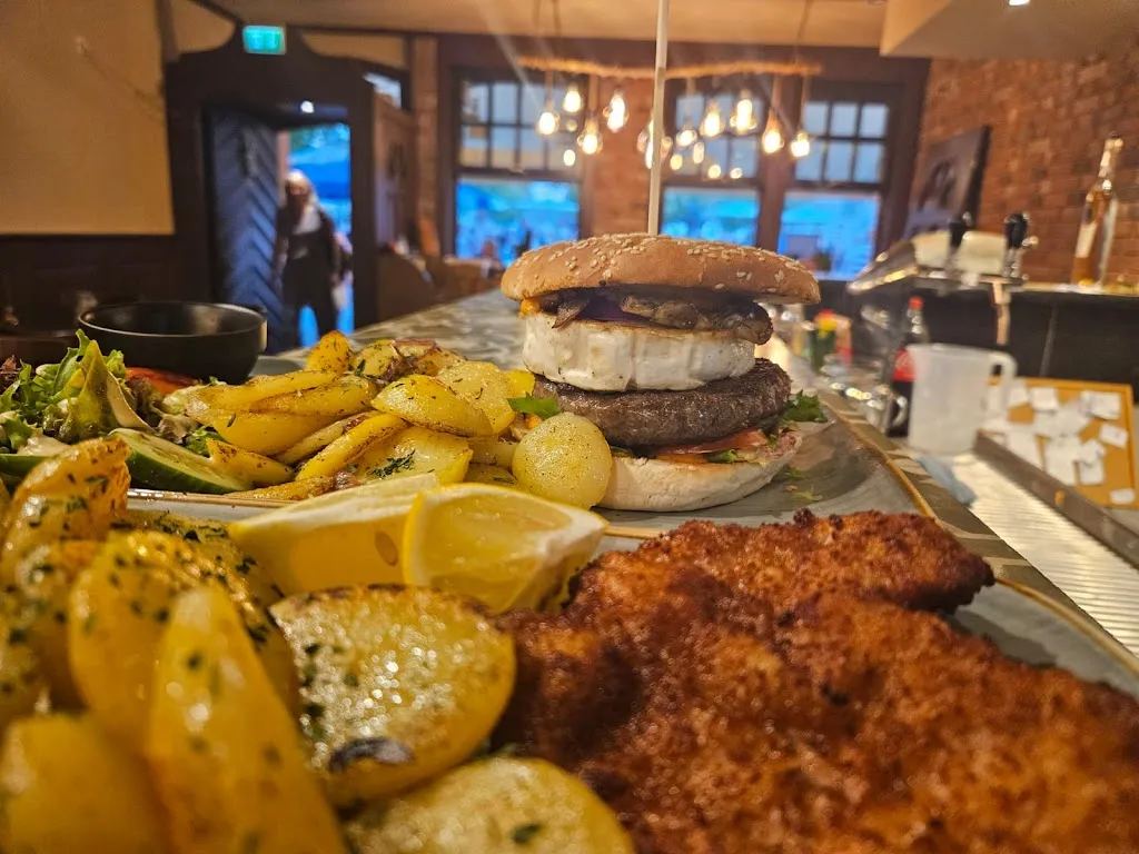 Miami am Rhein_Köln_slider_image_3