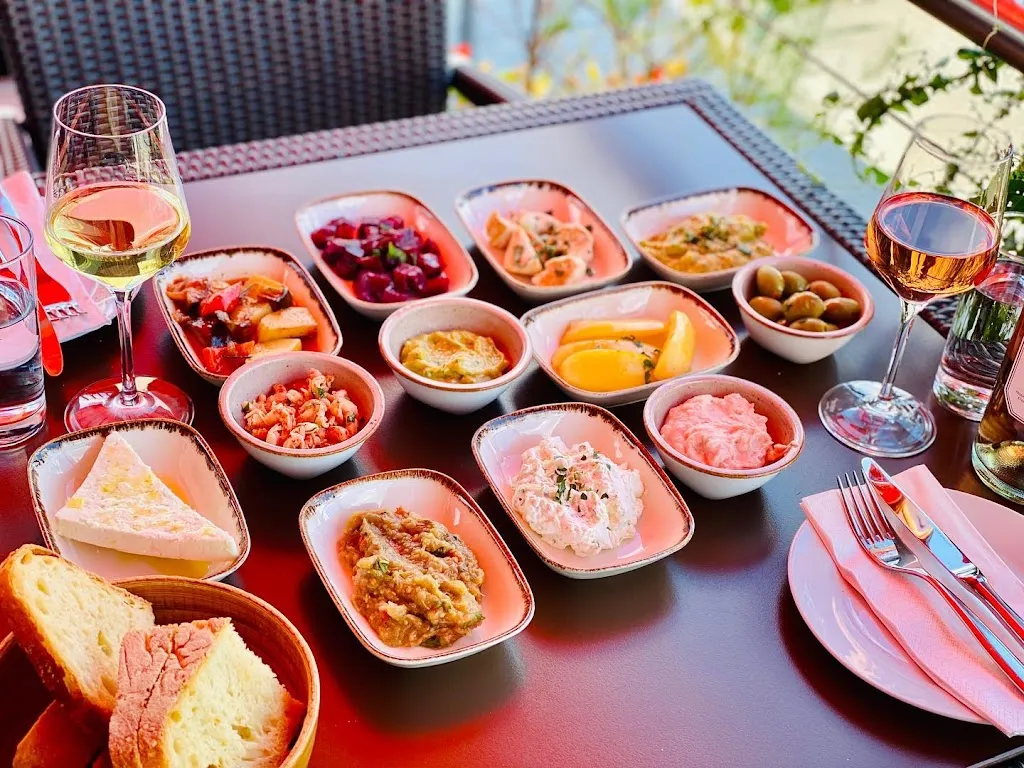 Limani_Köln_slider_image_3