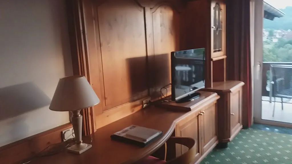 Romantik Landhotel Doerr - Landhotel Doerr Betriebs GmbH ristorante a Laasphe