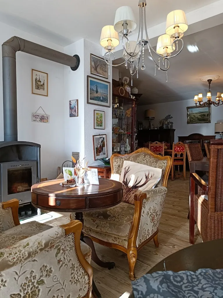 Stephanie Ogroske_Hofcafe & Hofladen DeMa / Café mit Biergarten_Laasphe_review