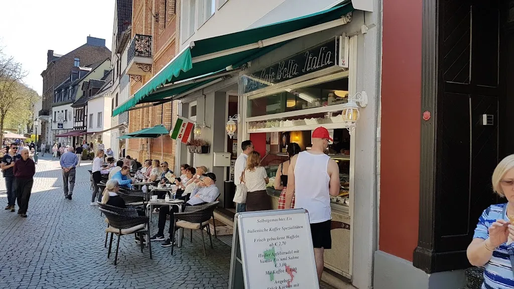 Eiscafe Bella Italia restaurant in Münstereifel