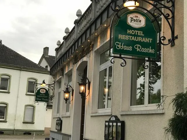 Hotel - Restaurant Haus Rasche restaurant in Sassendorf