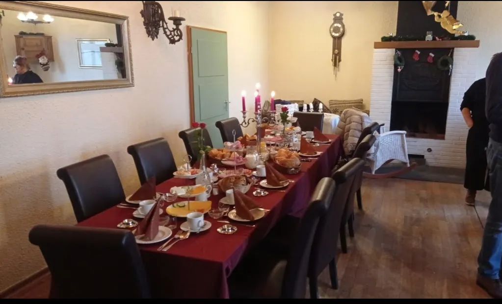 Entenkrug Ausflugslokal & Aparthotel restaurant in Meinberg