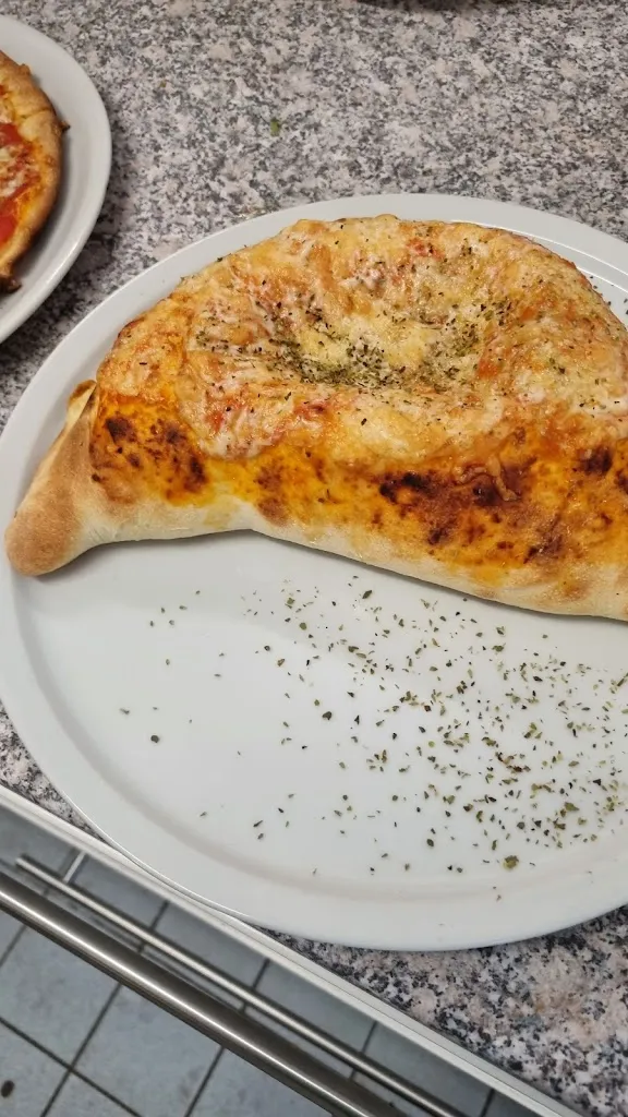 Menu_Eispavillon und Pizzapavillon am Kurpark_Meinberg_image_9