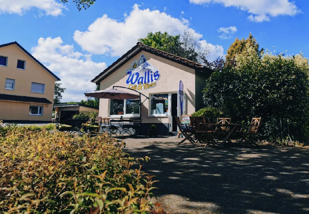 Café & Bistro Wallis restaurant in Meinberg