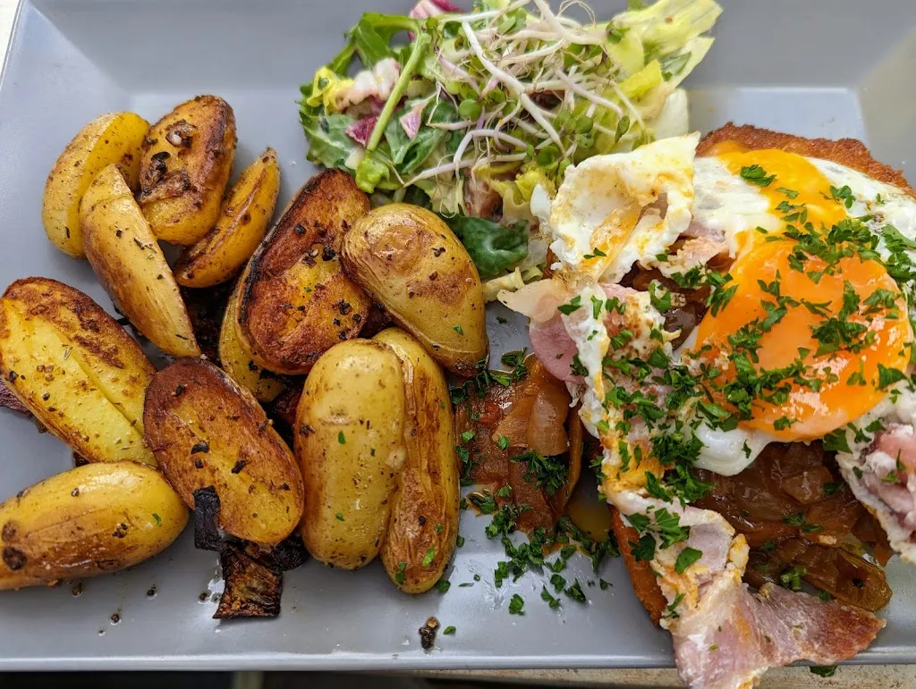 Menu_Sky Sportsbar Matchpoint_Meinberg_image_5