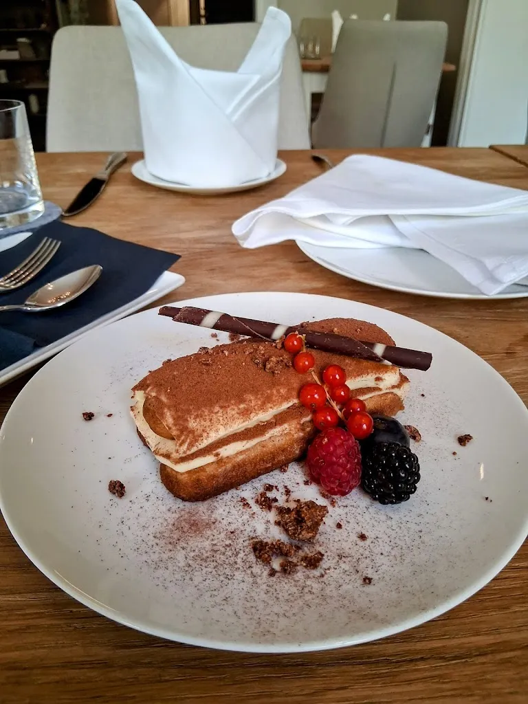 Gerhard Mielczarek_Villa Q - Restaurant und Bar für Bad Oeynhausen_Oeynhausen_recensione