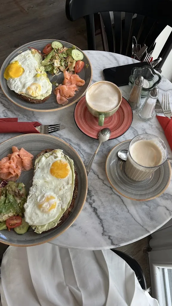 Menu_Hugo's Bistro Café_Bergneustadt_image_5