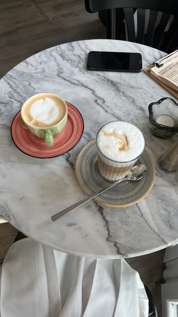 Menu_Hugo's Bistro Café_Bergneustadt_image_6