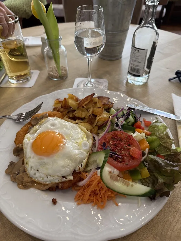 Hugo's Bistro Café_Bergneustadt_slider_image_3