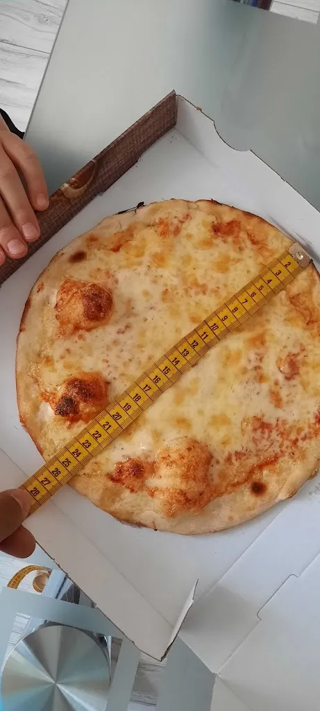 Remek Remćio_Pizzeria Pinocchio_Beckum_review