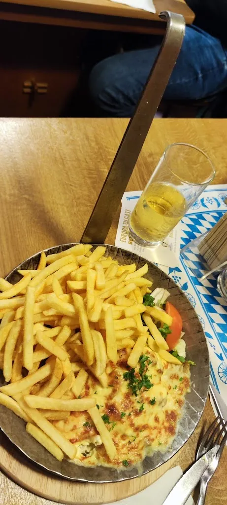 Elke Fromm_Bei Manni_Bedburg_review