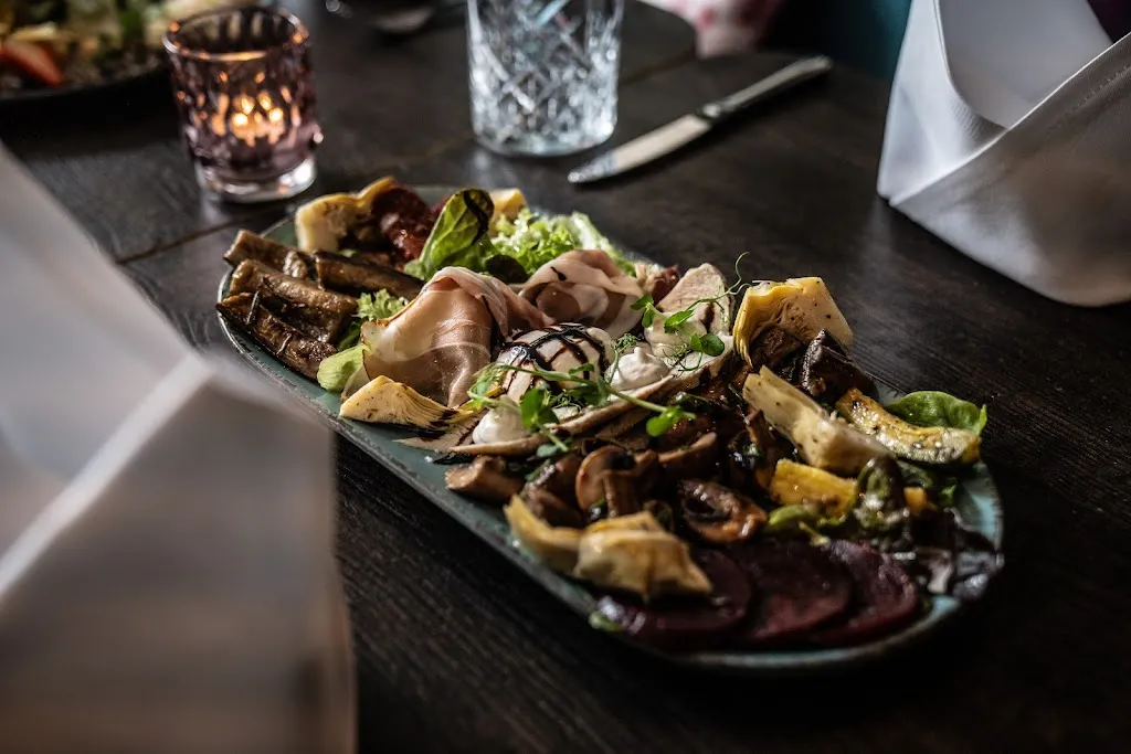 Mannaro - Restaurant und Lounge_Bedburg_slider_image_2