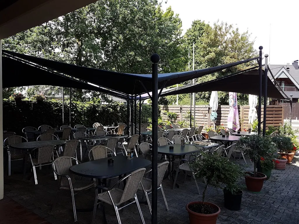 Pizzeria La Strada 3 bei Vito & Mena_Bedburg_slider_image_1