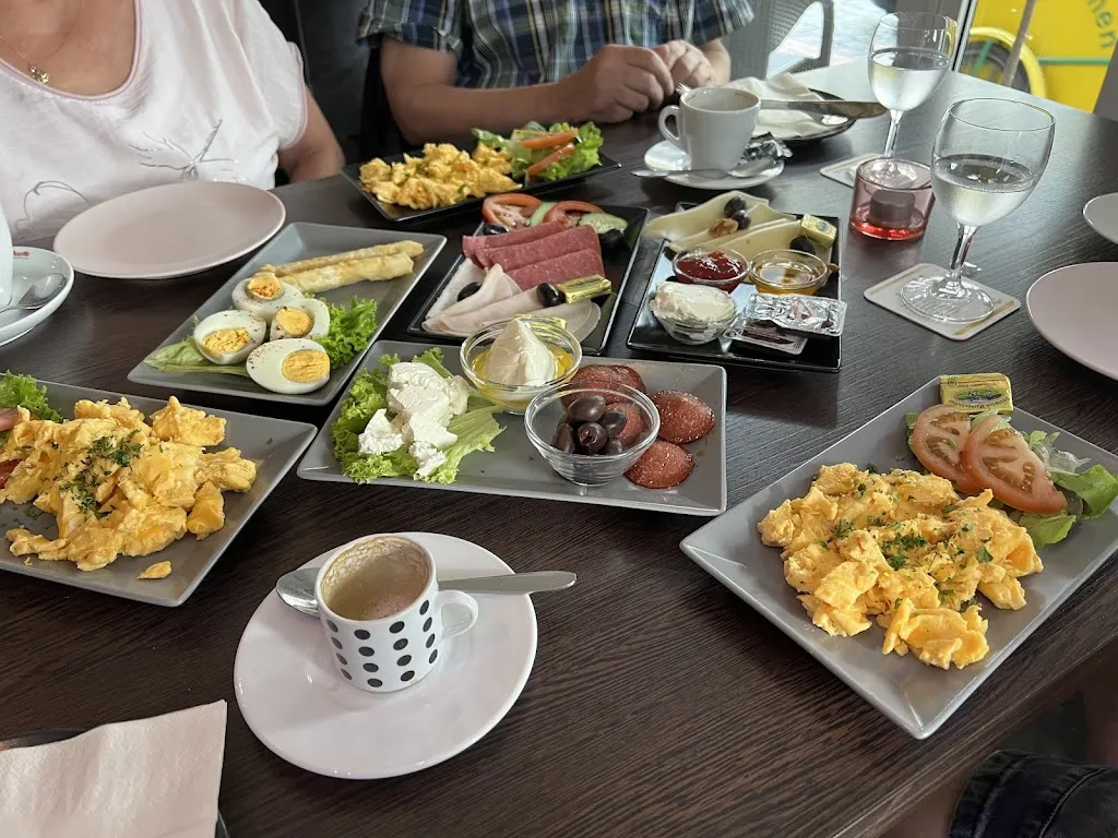 Menu_Café Opera_Kamen_image_5