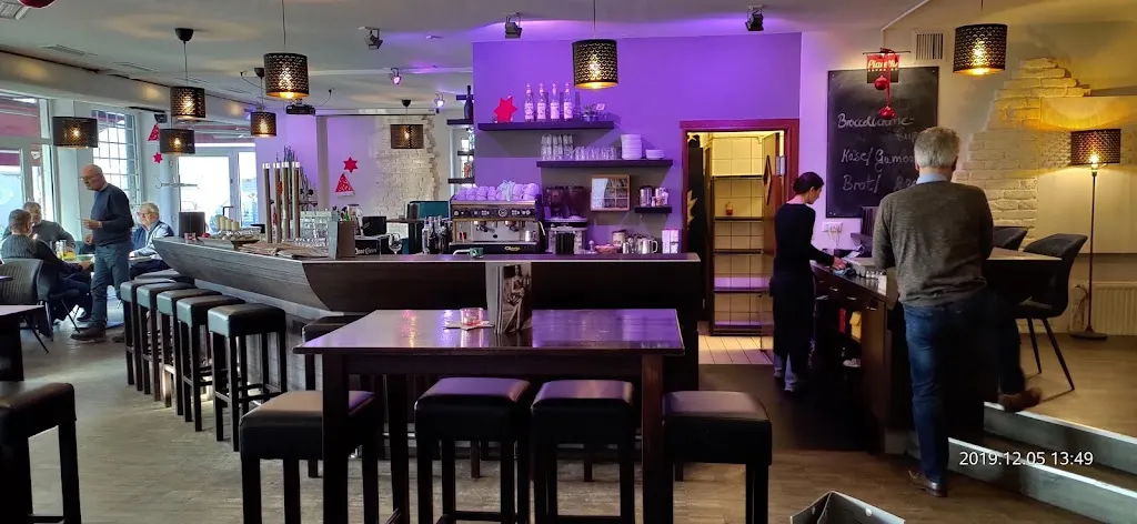 Café Opera restaurant in Kamen