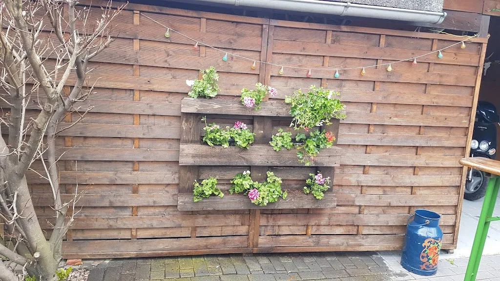 Gaststätte Helleweg-Klause restaurant in Beverungen