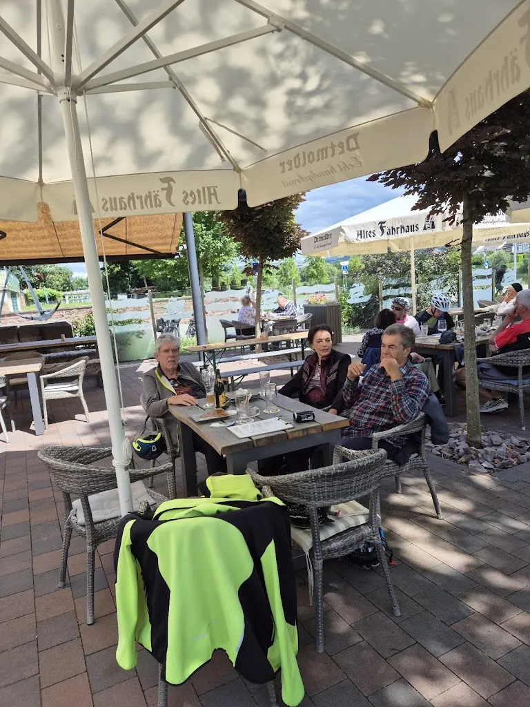 Ingeborg Kaelin_Altes Fährhaus Beverungen Restaurant und Biergarten_Beverungen_review