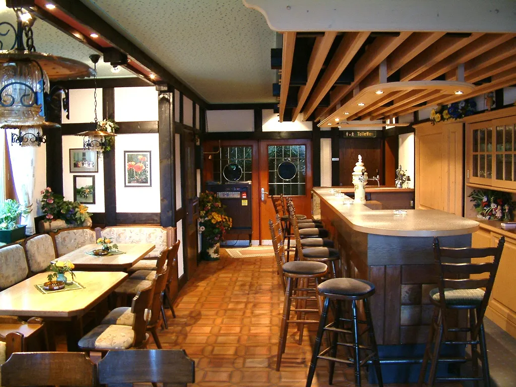 Gasthaus zur Fähre Herstelle restaurant in Beverungen