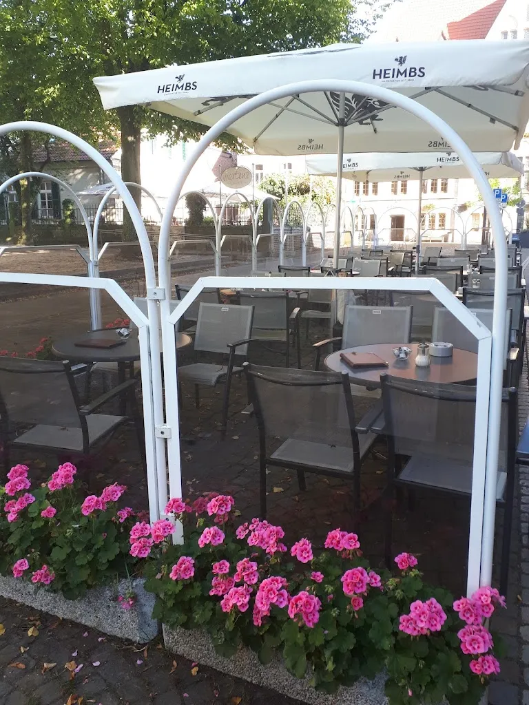 Kurt Burchert_Dom Cafe Frede_Billerbeck_recensione