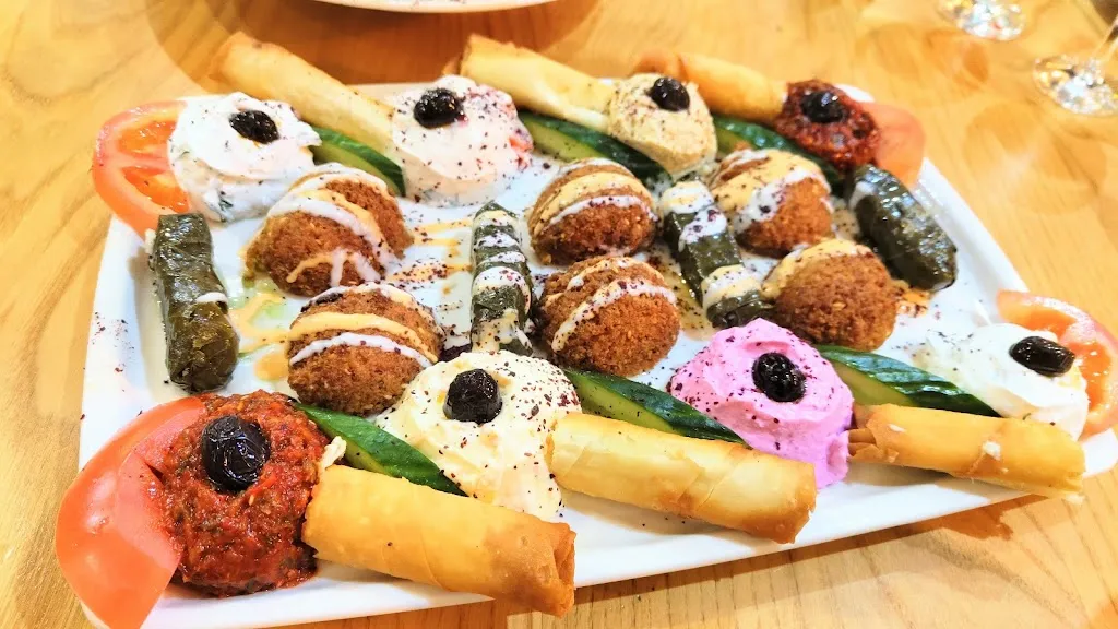 Bosporus Restaurant_Gladbach_slider_image_3