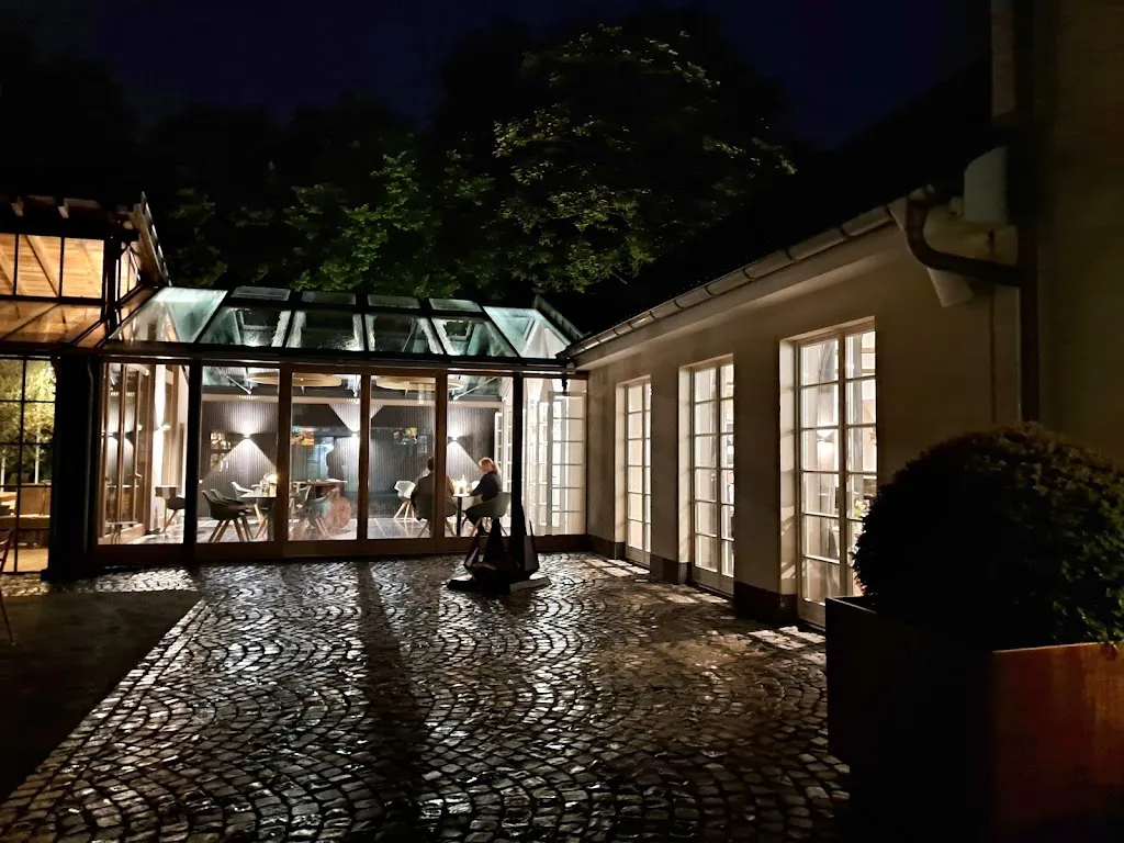 Joachim Schulze_Müllers in der Mühle_Gladbach_review