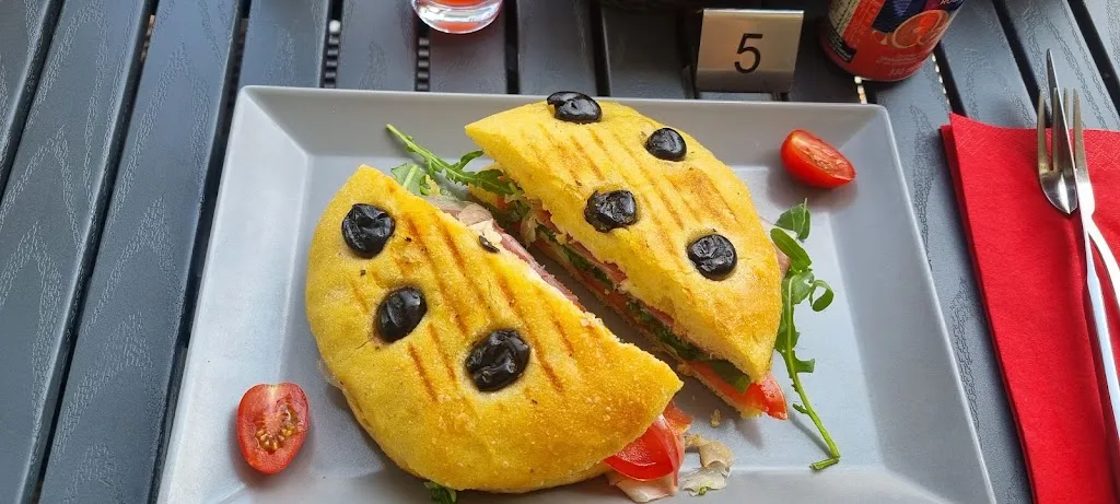 Menu_Gusto in Piazza GmbH - food & more_Gladbach_immagine_5