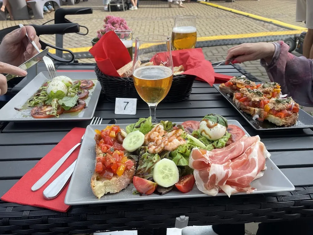 Menu_Gusto in Piazza GmbH - food & more_Gladbach_immagine_9