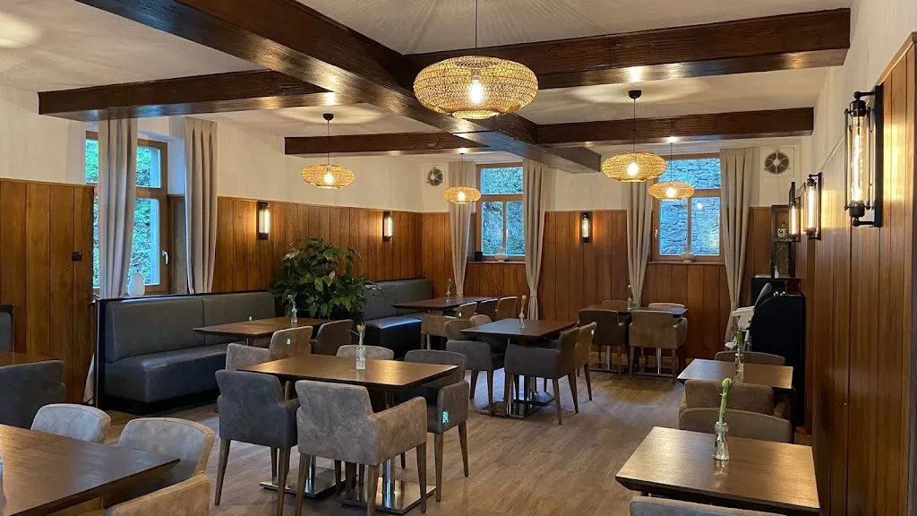 Zalero Restaurant_Gladbach_slider_image_1