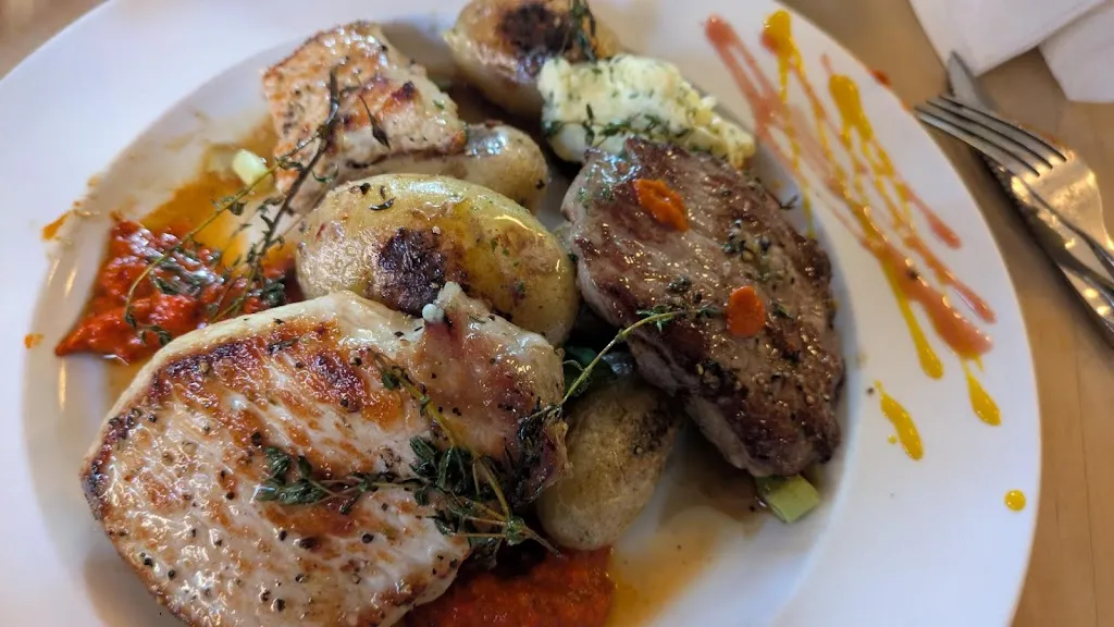 Rosenrot_Köln_slider_image_2