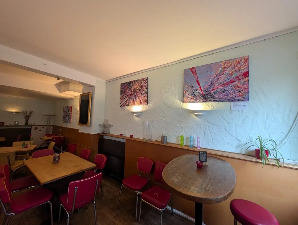 Rosenrot_Köln_slider_image_3