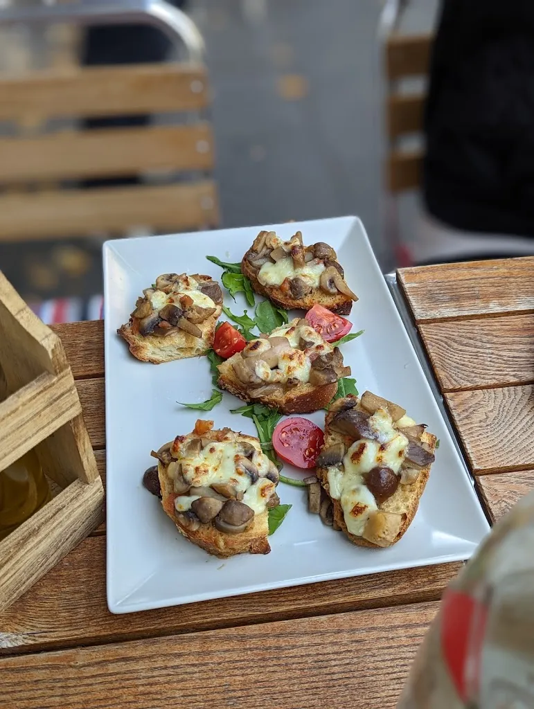 Menu_Restaurant BUONDI Pizzeria_Köln_immagine_9