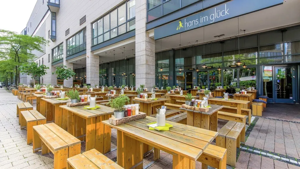 HANS IM GLÜCK - KÖLN Mediapark restaurant in Köln