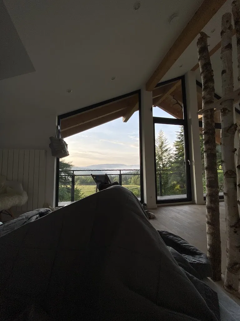 chichi_Schweizerhaus Alpirsbach - Carmen und Falk Bandt GbR_Alpirsbach_avis