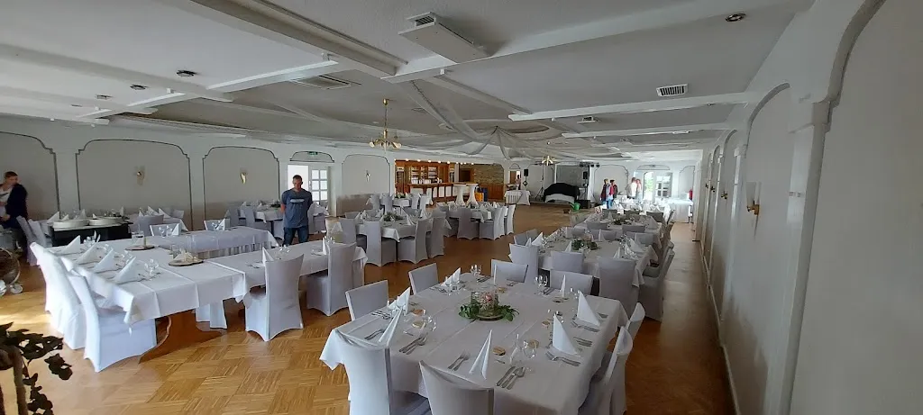 Steinhorster Krug - Jochen Kerkstroer_Delbrück_slider_image_3