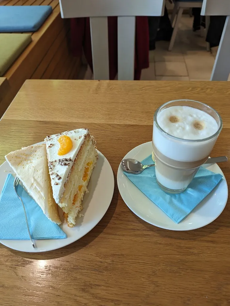 Cafe am Kirchplatz_Delbrück_slider_image_2