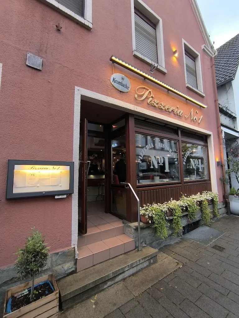 Pizzeria No. 1 Verwaltungs- gesellschaft mbH_Delbrück_slider_image_3