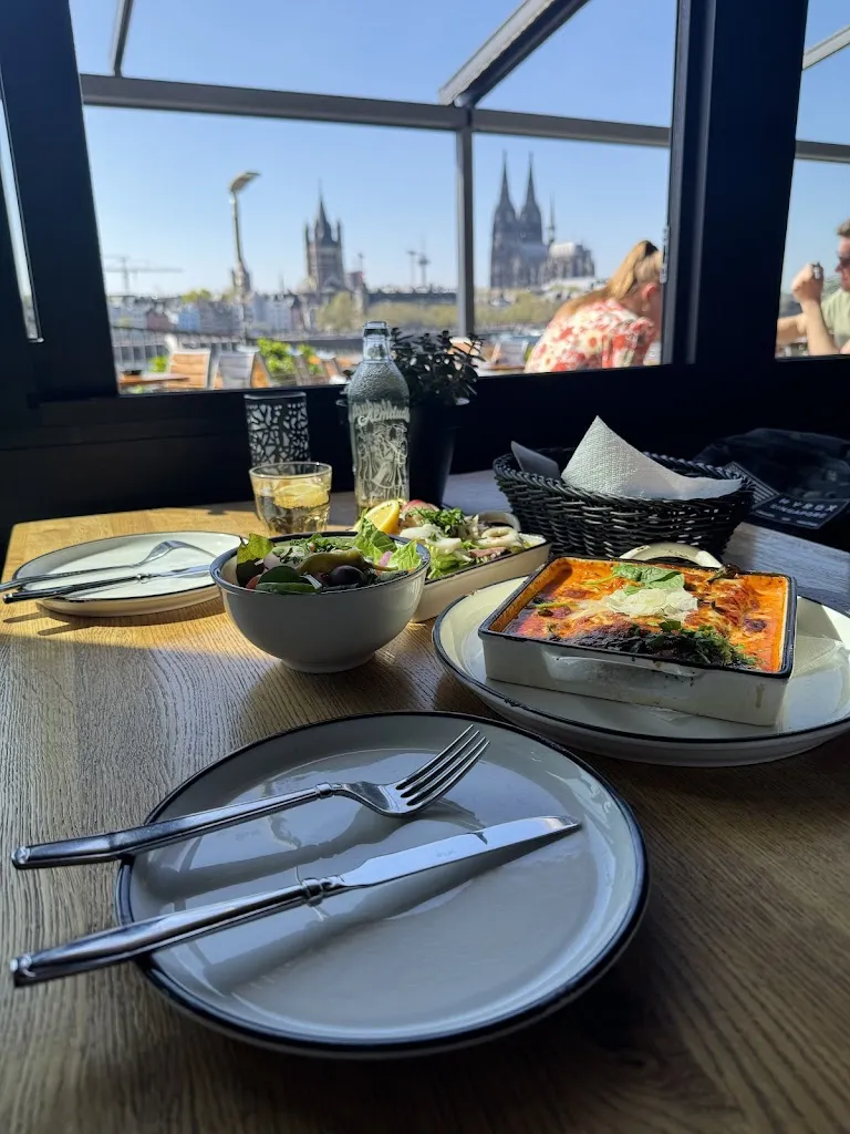nikki chou_Kaiser Konstantin - Kölsches Brauhaus_Köln_review