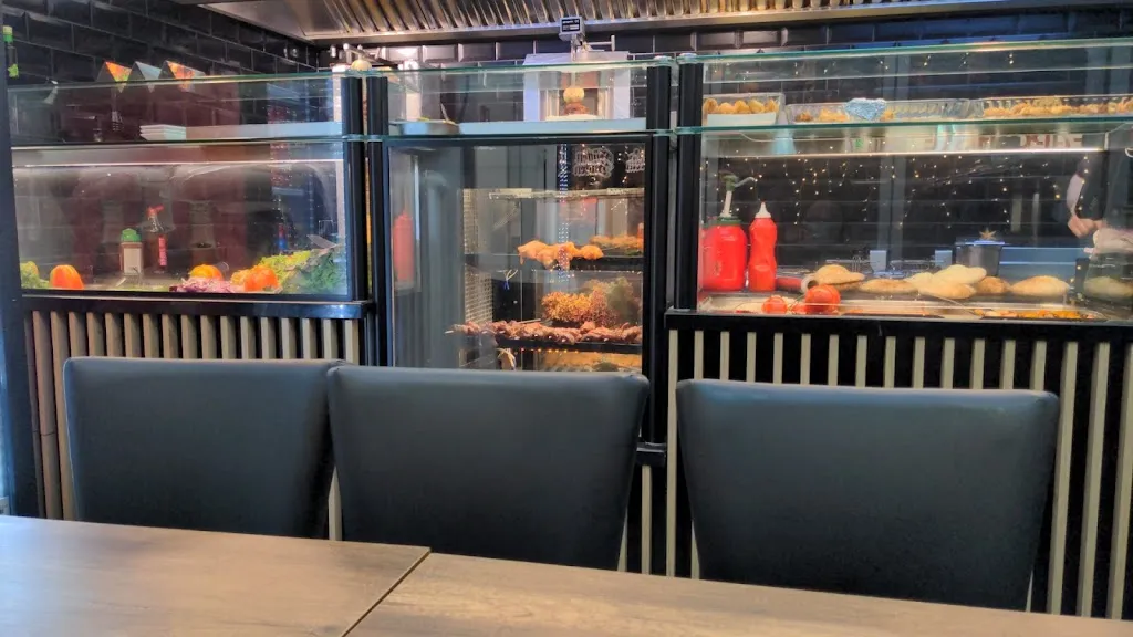 Justin Trosclair, D.C._Düxer Grill_Köln_review