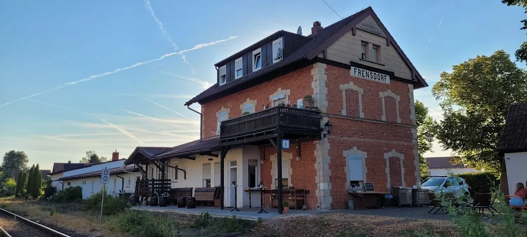 Patrick Murphy_Gleis 1 - Alter Bahnhof - Frensdorf_Frensdorf_review