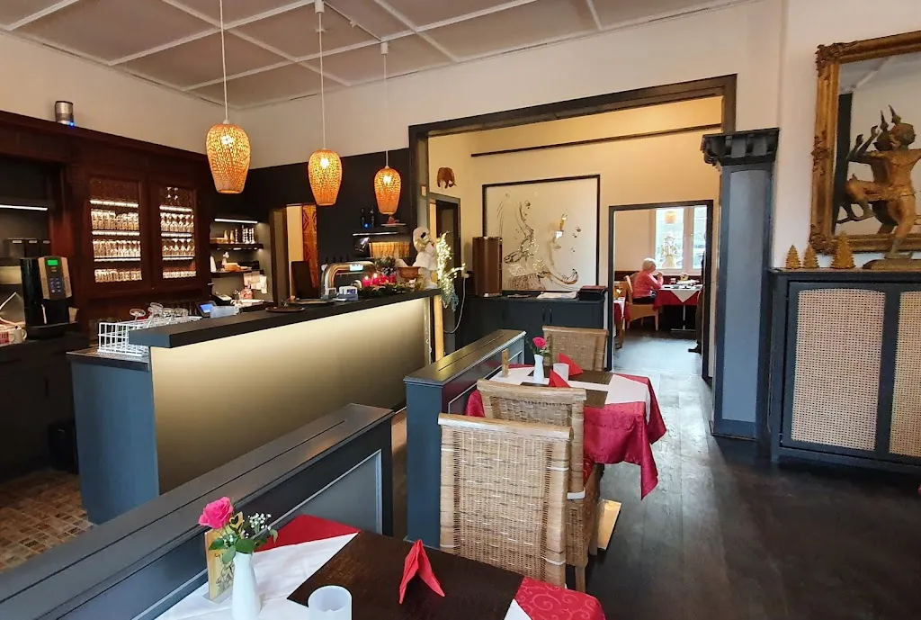 Ban Phaithong im Neuen Krug ristorante a Detmold